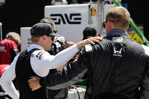 Mick Schumacher GER Honda 47 thanks a team member after the race, GP Detroit, Michigan, USA, 31 05 2026, Indycar Series, US Motorsport, Rahal lettermann Lanigan Racing