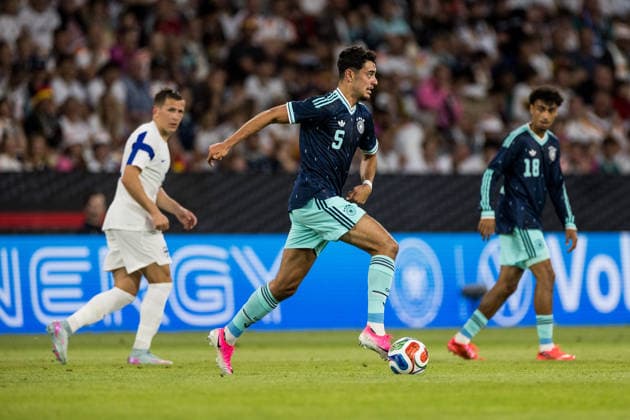 MAINZ, GERMANY - MAY 31: Aleksandar Pavlovic (Germany, 5) controls the ball during the International Friendly, Länderspiel, Nationalmannschaft match to prepare for FIFA World Cup, WM, Weltmeisterschaft, Fussball 2026 between Germany vs. Finland at MEWA Arena on May 31, 2026 in Mainz, Germany. Rhineland-Palatinate RLP Germany Copyright: xSteffiexWunderlx