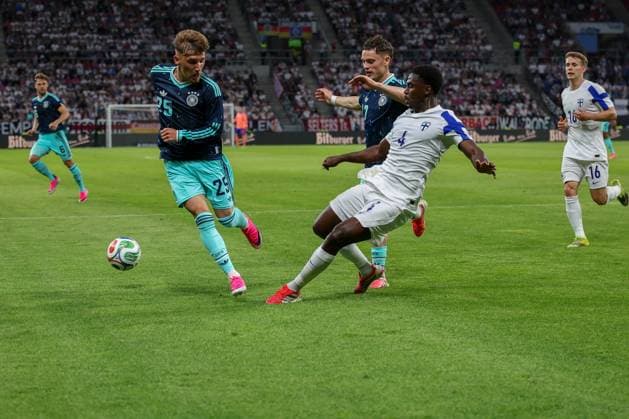 Lennart Karl 25 (Deutschland) im Duell mit Tony Miettinen 4 (Finnland), Deutschland vs. Finnland, Fussball, Maenner, UEFA, Freundschaftsspiel, Friendly Match, DFB, Saison 2025 2026, 31.05.2026 Mainz Rheinland-Pfalz Deutschland Copyright: xkolbert-press MartinxAgüerax