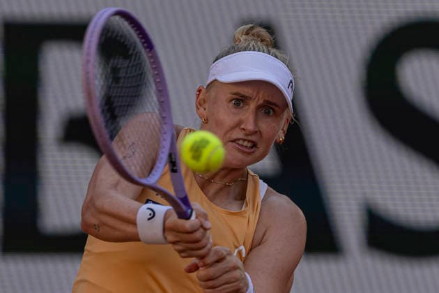 2026 French Open - Day Eight Jil Teichmann returns the ball against Mirra Andreeva during the Roland Garros Grand Slam Tournament on May 31, 2026, in Paris, France. Paris France  Copyright: xRobertxSzaniszlox originalFilename:szaniszlo-notitle260531_npNeb.jpg