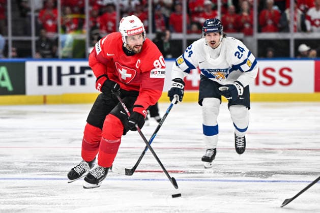 ZURICH, SWITZERLAND MAY 31 Roman Josi of Switzerland chased by Hannes Bjorninen of Finland during the 2026 IIHF Ice Hockey World Championship Switzerland Gold Medal game between Switzerland and Finland at Swiss Life Arena on May 31, 2026 in Zurich, Zurich Zurich Swiss Life Arena Zurich Switzerland Switzerland Copyright: xJustPictures.ch AndreaxBrancax jp-en-EuSpIm-JP7_ANB_SuiFin_31052026_9800