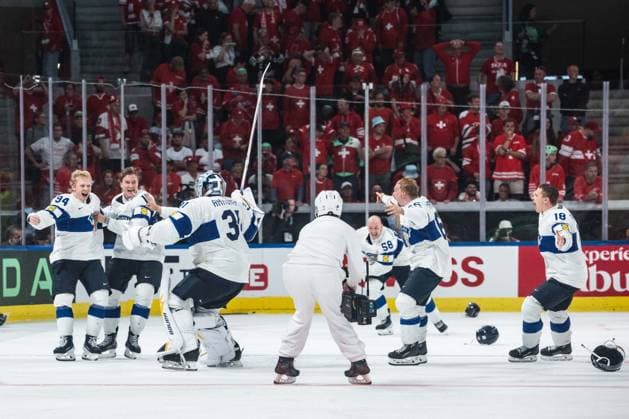 ZURICH, ZURICH - MAY 31: Finland players celebrate after Konsta Helenius scored during the Gold Medal Game between Switzerland and Finland of the 2026 IIHF World Championship, WM, Weltmeisterschaft at Swiss Life Arena on May 31, 2026 in Zurich, Zurich, Switzerland.  Copyright: xLivioxBaeriswylx xSPPx Sportspressphoto_SPR158227
