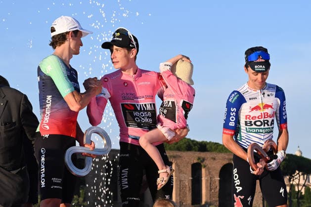 CYCLING - Giro d Italia - Rome - Rome Photo by IPA ABACAPRESS.COM85224450 - Jonas Vingegaard (Visma-Lease a Bike) receives the award for first place in the 109th Giro d Italia 2026, Stage 21, a 131 km stage from Rome to Rome, on May 31, 2026, in Rome, Italy. Rome Italy  Copyright: xIPAxSport ABACAx