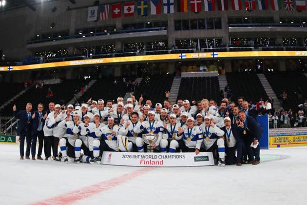 IPA85225584 - team finland award ceremony with gold medal during IIHF World Championship, WM, Weltmeisterschaft - Gold Medal - Switzerland vs Finland, Ice hockey, Eishockey in Zurich, Switzerland, May 31 2026  Copyright: xAndreaxRe IPAxSportx xx 85225584
