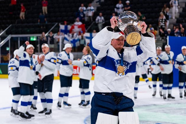 ZURICH, SWITZERLAND - MAY 31: Joonas Korpisalo (Finland, 70) celebrating the Win of the Gold Medal during the Gold Medal Game - Match 64 between Switzerland and Finland at the IIHF Ice hockey, Eishockey World Championship, WM, Weltmeisterschaft 2026, Swiss Life Arena on May 31, 2026 in Zurich, Switzerland. Zurich Switzerland Copyright: xTimoxSteinx