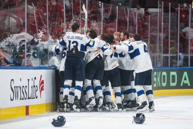 ZURICH, ZURICH - MAY 31: Finland players celebrate after the overtime game-winning goal during the Gold Medal Game between Switzerland and Finland of the 2026 IIHF World Championship, WM, Weltmeisterschaft at Swiss Life Arena on May 31, 2026 in Zurich, Zurich, Switzerland.  Copyright: xLivioxBaeriswylx xSPPx Sportspressphoto_SPR158476