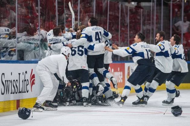ZURICH, ZURICH - MAY 31: Finland players celebrate after the overtime game-winning goal during the Gold Medal Game between Switzerland and Finland of the 2026 IIHF World Championship, WM, Weltmeisterschaft at Swiss Life Arena on May 31, 2026 in Zurich, Zurich, Switzerland.  Copyright: xLivioxBaeriswylx xSPPx Sportspressphoto_SPR158486