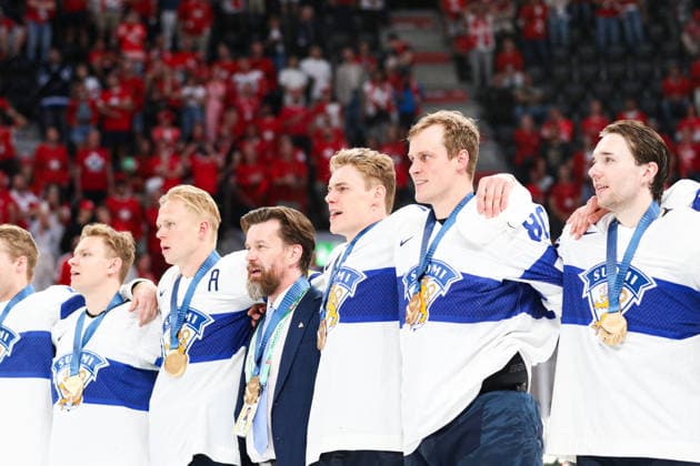 WINTER SPORTS - Ice hockey, Eishockey - IIHF World Championship, WM, Weltmeisterschaft - Gold Medal - Switzerland vs. Finland Photo by IPA ABACAPRESS.COM85225585 - team finland with gold medal during IIHF World Championship - Gold Medal - Switzerland vs Finland, Ice Hockey in Zurich, Switzerland, May 31 2026 Zurigo Switzerland  Copyright: xIPAxSport ABACAx