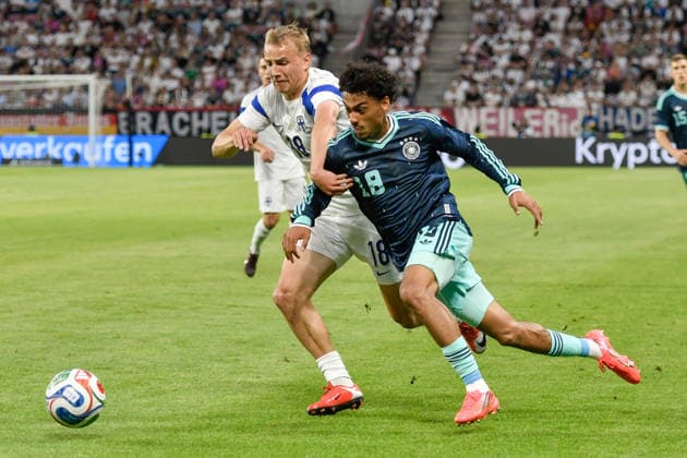 from left in duel Topi Keskinen Finland 18 Nathaniel Brown Germany 18 31 05 2026 ¢ Soccer ¢ World Cup Test ¢ Germany vs Finland, MEWA Arena, Mainz, Rheinland Pfalz Germany Copyright: xpepphotox xSaschaxWeizx pep00321, pep_20260531_hm_1132