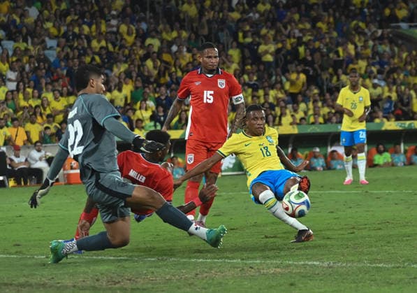 Brazil v Panama - Friendlies RIO DE JANEIRO, BRAZIL - MAY 31: Danilo (18) of Brazil in action during International Friendly, Länderspiel, Nationalmannschaft Match between Brazil and Panama at Maracana Stadium in Rio de Janerio, Brazil on May 31, 2026. Fabio Teixeira Anadolu Rio de Janerio Brazil. Editorial use only. Please get in touch for any other usage.  Copyright: x2026xAnadoluxFabioxTeixeirax