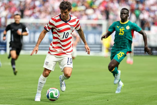 May 31, 2026, Charlotte, North Carolina, USA: United States forward Christian Pulisic (10) controls a ball during an International Friendly, Länderspiel, Nationalmannschaft match between United States and Senegal at Bank of America Stadium in Charlotte, North Carolina Soccer 2026: USA 3:2 Senegal  - ZUMAa257 20260531_zsp_a257_009 Copyright: xChrisxArjoonx