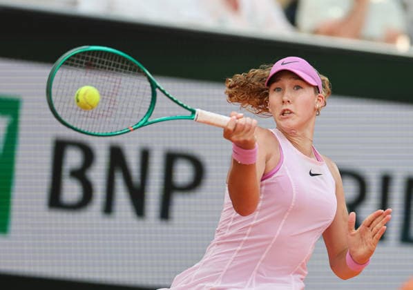 (260601) -- PARIS, June 1, 2026 -- Mirra Andreeva hits a return during the women s singles 4th round match between Mirra Andreeva of Russia and Jil Teichmann of Switzerland at the French Open tennis tournament at Roland Garros, Paris, France, May 31, 2026. ) (SP)FRANCE-PARIS-TENNIS-FRENCH OPEN-WOMEN S SINGLES-4TH ROUND WuxHuiwo 