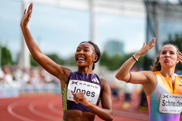 Rayniah Jones (USA) and Rosina Schneider (TV Sulz) celebrating their results in the 100 m hurdles Goldenes Oval Dresden, Track and Field, 2026, 31.05.2026 Copyright: xFootxBowl PatrickxKlixx