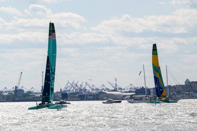2026 Rolex SailGP Championship Mubadala New York Sail Grand Prix - Day 2, USA - 31 May 2026 (L-R) Team United States SailGP boat leads team Mubadala Brazil SailGP boat in Race 2 during Day 2 of the Mubadala New York Sail Grand Prix at New York Harbor. New York United States Copyright: xRonxAdarx xSOPAxImagesx _radar_sailgp_20260531_02200