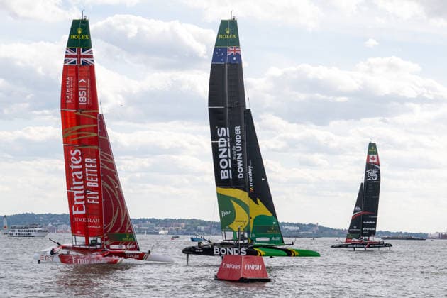 2026 Rolex SailGP Championship Mubadala New York Sail Grand Prix - Day 2, USA - 31 May 2026 Team Bonds Flying Roos Australia SailGP boat (C) wins the Final Race followed by team Emirates Great Britain SailGP boat (L) and team Northstar Canada SailGP boat (R) during Day 2 of the Mubadala New York Sail Grand Prix at New York Harbor. New York United States Copyright: xRonxAdarx xSOPAxImagesx _radar_sailgp_20260531_02642