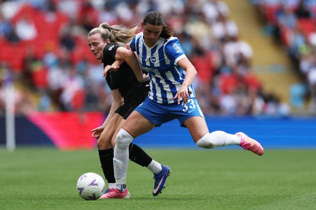 Brighton & Hove Albion v Manchester City - Adobe Women s FA Cup Final Lauren Hemp of Manchester City competes for possession with Charlie Rule of Brighton & Hove Albion during the Adobe Women s FA Cup Final match between Brighton & Hove Albion and Manchester City at Wembley Stadium, London, on May 31, 2026. London Greater London United Kingdom  Copyright: xMIxNewsx originalFilename:fletcher-brighton260531_npeSW.jpg