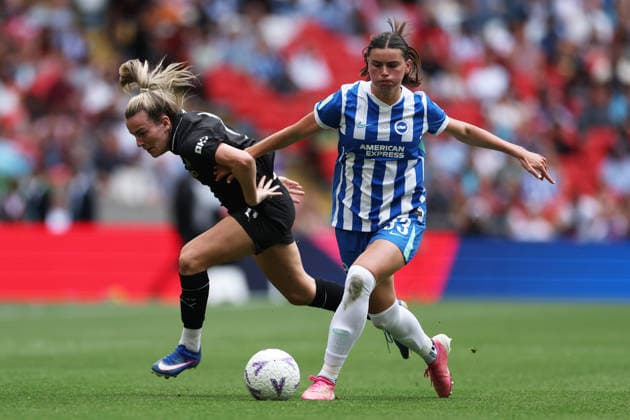 Brighton & Hove Albion v Manchester City - Adobe Women s FA Cup Final Lauren Hemp of Manchester City in action with Charlie Rule of Brighton & Hove Albion during the Adobe Women s FA Cup Final match between Brighton & Hove Albion and Manchester City at Wembley Stadium in London on May 31, 2026. London Greater London United Kingdom  Copyright: xMIxNewsx originalFilename:fletcher-brighton260531_npMNx.jpg