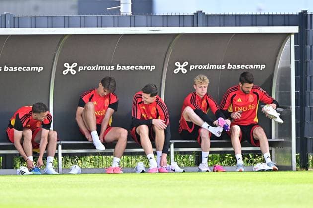 Belgium s Timothy Castagne, Belgium s Charles De Ketelaere, Belgium s Hans Vanaken, Belgium s Joaquin Seys and Belgium s Brandon Mechele pictured during a training session of Belgian national soccer team Red Devils, at the Proximus Basecamp in Tubize, on Monday 01 June 2026. The Red Devils are playing a friendly game in Croatia tomorrow, part of the preparations for the 2026 FIFA World Cup, WM, Weltmeisterschaft, Fussball DIRKxWAEM  x175602019x