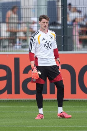 Training Goalkeeper Goalie Jonas Urbig Germany Germany Frankfurt 01 06 2026 German national team bids farewell to Germany with public training session