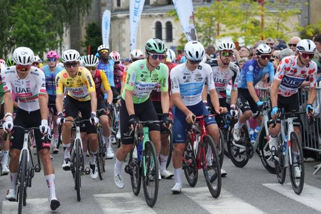 3eme Etape BOUCLE DE LA MAYENNE - 31 05 2026 OLIVEIRA Ivo , COSNEFROY Benoit ,KOOIJ Olav , GRUEL Thibaud and MAINGUENAUD Tom during the of the Boucles de la Mayenne - CrÃ dit Mutuel, UCI ProSeries Cycling event, 3eme Etape Cosse le Vivien - Laval on 31 May 2026 in Laval, France: photos Laurent Lairys , LAVALFrance  Copyright: xLaurentxLairysx
