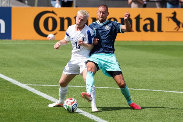 FRANKFURT AM MAIN, DEUTSCHLAND – 01. Juni 2026 Die deutsche Nationalmannschaft verabschiedet sich beim offiziellen Abschiedsevent am DFB-Campus vor der Abreise zur FIFA Fußball-Weltmeisterschaft 2026 in den USA v.l., Niilo Maeenpaeae (Finnland), Waldemar Anton (Germany), battles for the Ball Frankfurt am Main DFB Campus Deutschland Copyright: xJoaquimxFerreirax