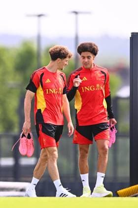 Belgian national football team - FIFA World Cup, WM, Weltmeisterschaft, Fussball 2026 - media activities 01 06 2026 TUBIZE, BELGIUM - JUNE 01 : Witsel Axel midfielder of Belgium, Meunier Thomas defender of Belgium, pictured during a training session at the training grounds of the Royal Belgian Football Association ahead of the FIFA World Cup 2026 on june 01, 2026 in Tubize, Belgium, 01 06 2026 Tubize Belgium  Copyright: xGregoryxVanxGansenx