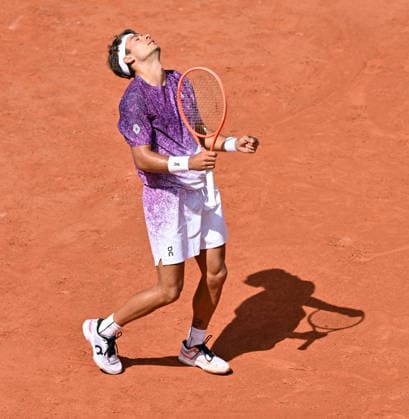 2026 French Open, Roland-Garros - Day 9 PARIS, FRANCE - JUNE 1: Flavio Cobolli of Italy in action against Zachary Svajda (not seen) of the United States during their men s fourth-round match on Day Nine of the 2026 French Open tennis tournament at the Roland-Garros Complex in Paris on June 1, 2026. Mustafa Yalcin Anadolu Paris France. Editorial use only. Please get in touch for any other usage.  Copyright: x2026xAnadoluxMustafaxYalcinx