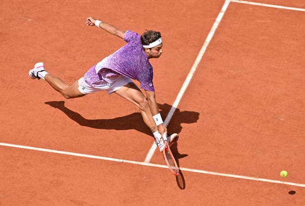 2026 French Open, Roland-Garros - Day 9 PARIS, FRANCE - JUNE 1: Flavio Cobolli of Italy in action against Zachary Svajda (not seen) of the United States during their men s fourth-round match on Day Nine of the 2026 French Open tennis tournament at the Roland-Garros Complex in Paris on June 1, 2026. Mustafa Yalcin Anadolu Paris France. Editorial use only. Please get in touch for any other usage.  Copyright: x2026xAnadoluxMustafaxYalcinx
