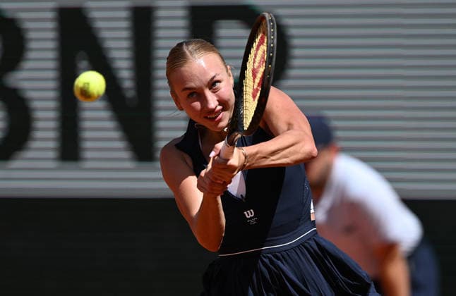 2026 French Open, Roland-Garros - Day 9 PARIS, FRANCE - JUNE 1: Anastasia Potapova of Austria in action against Anna Kalinskaya (not seen) during their Women s singles fourth-round match on Day Nine of the 2026 French Open tennis tournament at the Roland-Garros Complex in Paris, France, on June 1, 2026. Burak Akbulut Anadolu Paris France. Editorial use only. Please get in touch for any other usage.  Copyright: x2026xAnadoluxBurakxAkbulutx