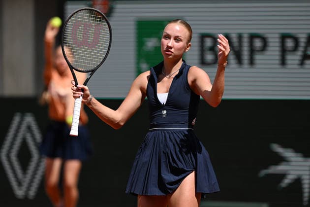 2026 French Open, Roland-Garros - Day 9 PARIS, FRANCE - JUNE 1: Anastasia Potapova of Austria in action against Anna Kalinskaya (not seen) during their Women s singles fourth-round match on Day Nine of the 2026 French Open tennis tournament at the Roland-Garros Complex in Paris, France, on June 1, 2026. Burak Akbulut Anadolu Paris France. Editorial use only. Please get in touch for any other usage.  Copyright: x2026xAnadoluxBurakxAkbulutx