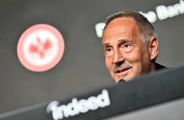 01 06 2026, xfux, Fussball 1 Bundesliga, Eintracht Frankfurt Press conference to present Adolf Adi Hütter Huetter as new head coach v l Trainer Adolf Adi Hütter Huetter Eintracht Frankfurt zautz DFL DFB REGULATIONS PROHIBIT ANY USE OF PHOTOGRAPHS as IMAGE SEQUENCES and or QUASI VIDEO Frankfurt am Main