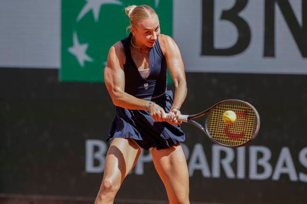 June 1, 2026, Paris, Paris, France: Anastasia POTAPOVA (AUT) in action during the tennis Grand Slam of Roland Garros 2026, at Roland Garros Stadium - on June 31 1st 2026 .Paris - France Paris France - ZUMAb253 20260601_zsp_b253_015 Copyright: xLoicxBaratouxx