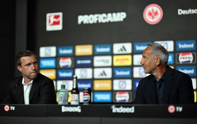 01 06 2026, xjhx, Soccer 1 Bundesliga, Eintracht Frankfurt Press Conference Head Coach Adi Hütter f l Sports Director Markus Kroesche Krösche Director of Sports Eintracht Frankfurt l, Coach Adolf Adi Hütter Eintracht Frankfurt Frankfurt am Main