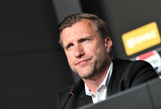 Football: Markus Krösche under fire over property deals with the wife of a players’ agent; archive photos