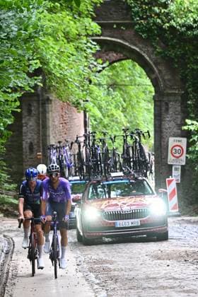 Tour de Wallonie 2026 Stage 1 LOBBES, BELGIUM - JUNE 01 : De Bondt Dries (BEL) of Team Jayco AlUla leading the fugitives group during stage 1 of the 47th edition of Ethias Tour de Wallonie an UCI ProSeries 2.Pro cycling road race stage for Men Elite of 180.7 km with start in Manage and finish in Lobbes on June 1, 2026 in Lobbes, Belgium, 01 06 2026 ( Motordriver Pieter Van Herzele - Lobbes Belgium  Copyright: xVincentxKalutx