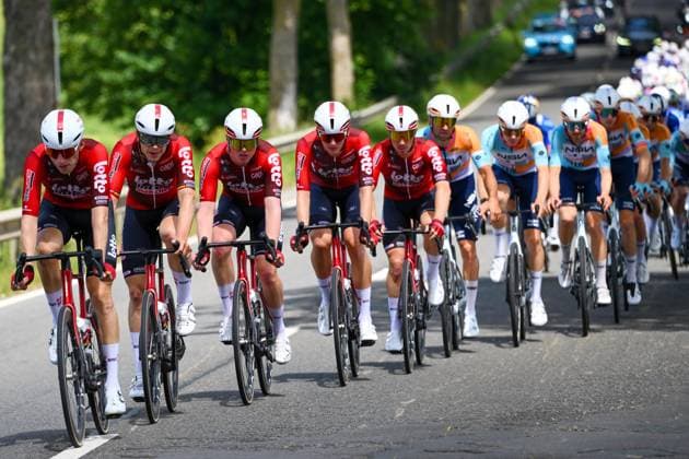 Tour de Wallonie 2026 Stage 1 LOBBES, BELGIUM - JUNE 01 : De Lie Arnaud (BEL) of Lotto Intermarche and his teammates in action during stage 1 of the 47th edition of Ethias Tour de Wallonie an UCI ProSeries 2.Pro cycling road race stage for Men Elite of 180.7 km with start in Manage and finish in Lobbes on June 1, 2026 in Lobbes, Belgium, 01 06 2026 ( Motordriver Pieter Van Herzele - Lobbes Belgium  Copyright: xVincentxKalutx