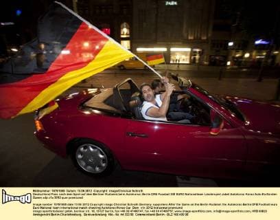 Football, EURO 2012, Motorcade after Germany's Victory