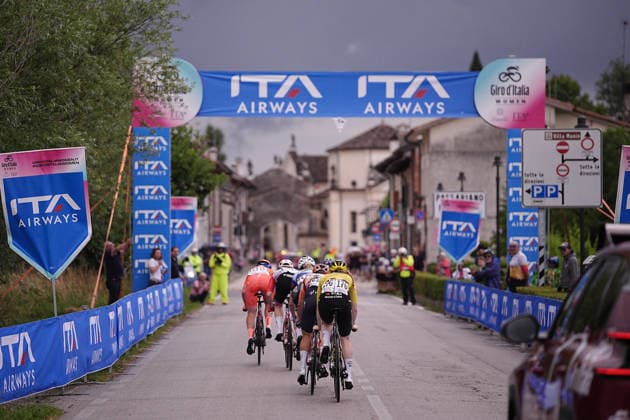 The pack rides during Stage 3 of the Giro d™Italia Women, from Bibione to Buja, Italy, Monday, June 1, 2026  Copyright: xMarcoxAlpozzi LaPressex