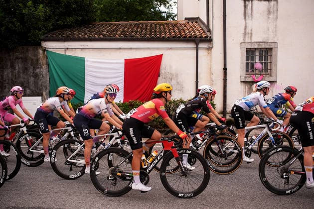 The pack rides cycles during Stage 3 of the Giro d™Italia Women, from Bibione to Buja, Italy, Monday, June 1, 2026  Copyright: xMarcoxAlpozzi LaPressex