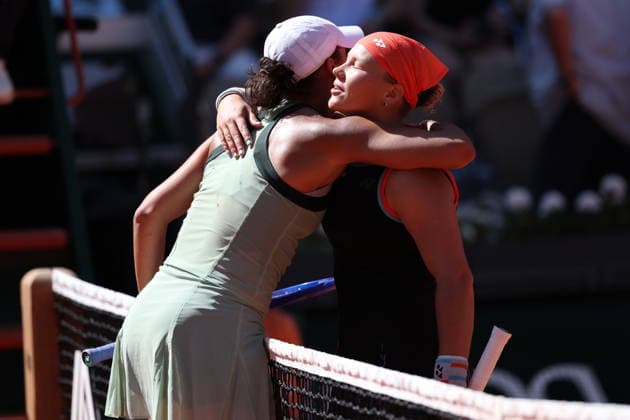 ROLAND GARROS 2026 Thierry Larret MAXPPP - PARIS (75) 01 06 2026 Thierry Larret Maxppp. Tennis. Roland Garros 2026. Internationaux de France de tennis. Stade Roland Garros, Paris (75). Le 1er Juin. Court Suzanne LENGLEN : Madison KEYS (USA) vs Diana SHNAIDER (RUS). PARIS (75) STADE ROLAND GARROS PARIS ILE DE FRANCE FRANCE  Copyright: xMAXPPPxThierryxLarretx TLR202606016993 TLR202606016993