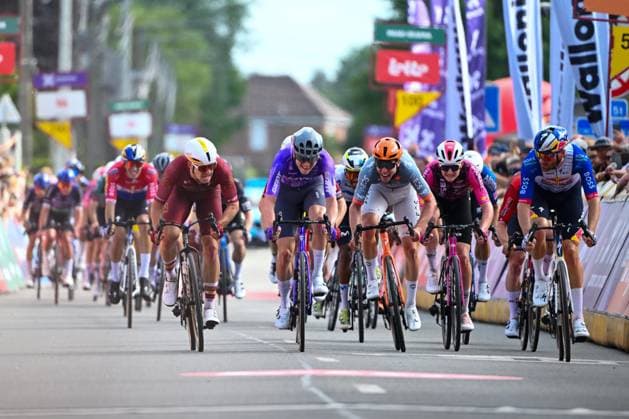 Tour de Wallonie 2026 Stage 1 LOBBES, BELGIUM - JUNE 01 : Meeus Jordi (BEL) of Red Bull BORA Hansgrohe wins the stage in a massive bunch sprint in front of (left) Oliver Ben (NZL) of Modern Adventure Pro Cycling and Foldager Anders (DEN) of Team Jayco AlUla during stage 1 of the 47th edition of Ethias Tour de Wallonie an UCI ProSeries 2.Pro cycling road race stage for Men Elite of 180.7 km with start in Manage and finish in Lobbes on June 1, 2026 in Lobbes, Belgium, 01 06 2026 ( Motordriver Pieter Van Herzele - Lobbes Belgium  Copyright: xVincentxKalutx