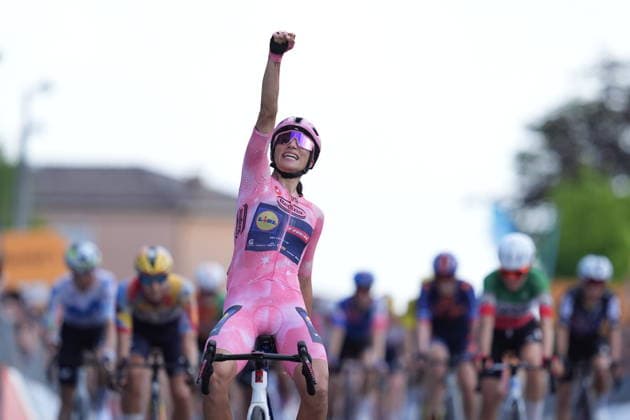 Italy™s Elisa Balsamo of Lidl - Trek™s pink jersey stage winner. during Stage 3 of the Giro d™Italia Women, from Bibione to Buja, Italy, Monday, June 1, 2026  Copyright: xDavidexSpada LaPressex