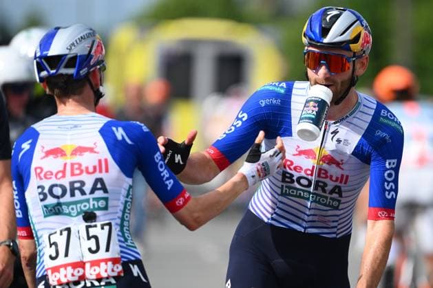 Tour de Wallonie 2026 Stage 1 LOBBES, BELGIUM - JUNE 01 : Meeus Jordi (BEL) of Red Bull BORA Hansgrohe celebrates the victory with teammate Wandahl Frederik (DEN) of Red Bull - BORA - Hansgrohe during stage 1 of the 47th edition of Ethias Tour de Wallonie an UCI ProSeries 2.Pro cycling road race stage for Men Elite of 180.7 km with start in Manage and finish in Lobbes on June 1, 2026 in Lobbes, Belgium, 01 06 2026 ( Motordriver Pieter Van Herzele - Lobbes Belgium  Copyright: xVincentxKalutx