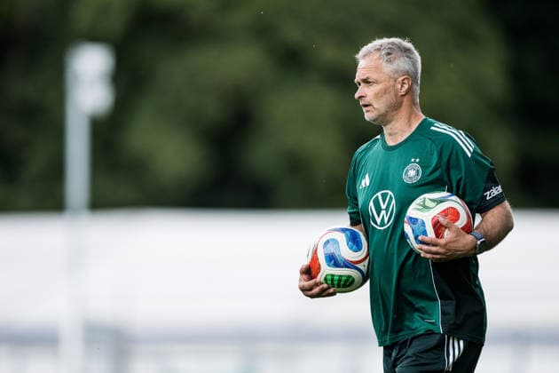 COLOGNE, GERMANY - JUNE 01: Christian Wueck (Wück, Wuck, Head Coach Germany) during a training session prepare for the UEFA European Qualifiers for the FIFA Women™s World Cup 2027 between Germany vs. Norway at Sportpark Hoehenberg on June 01, 2026 in Mainz, Germany. North Rhine Westphalia Germany Copyright: xSteffiexWunderlx