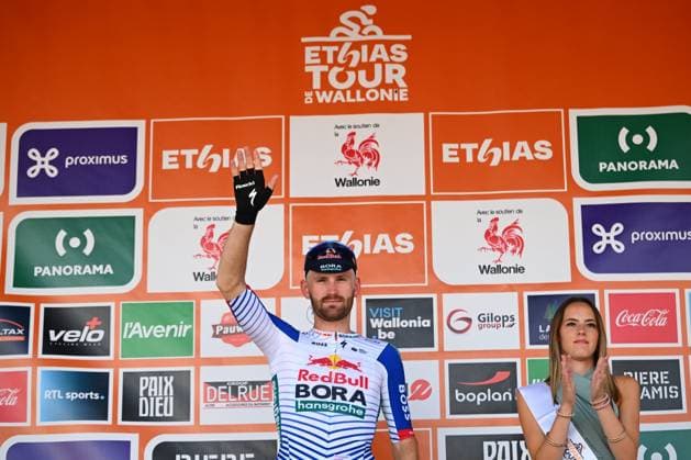 Tour de Wallonie 2026 Stage 1 LOBBES, BELGIUM - JUNE 01 : Meeus Jordi (BEL) of Red Bull BORA Hansgrohe pictured during the podium ceremony after winning during stage 1 of the 47th edition of Ethias Tour de Wallonie an UCI ProSeries 2.Pro cycling road race stage for Men Elite of 180.7 km with start in Manage and finish in Lobbes on June 1, 2026 in Lobbes, Belgium, 01 06 2026 ( Motordriver Pieter Van Herzele - Lobbes Belgium  Copyright: xVincentxKalutx