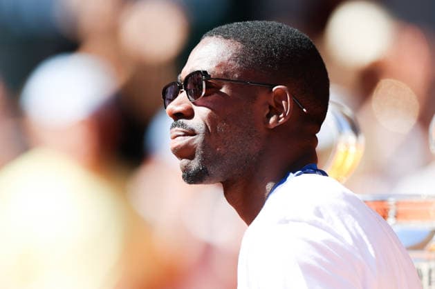 Internationnaux de france de roland Garros 2026 - les joueurs du PSG presentent la coupe de la ligue. PSG football champions present the two Champion League Cups to Roland Garros audience. Internationnaux de france de roland Garros 2026 - Ousmane Dembele, Desire Doue, Warren Zaire Emery et Bradley Barcole presentent la coupe de la ligue sur le Philippe Chatrier 456937 2026-06-01 Paris France  Copyright: xLionelxGuericolas MPPx 0858059782st