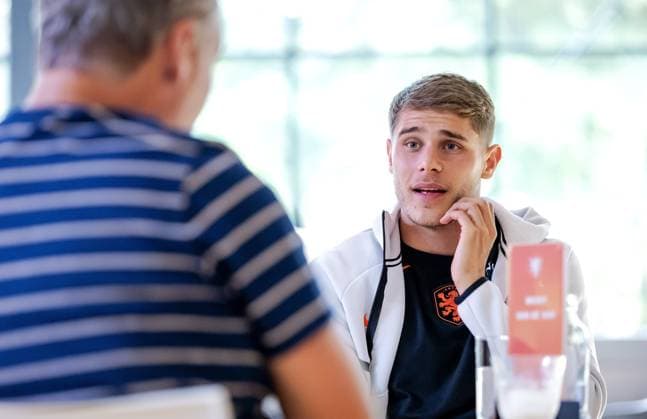ZEIST - Micky van de Ven of the Dutch national team, Nationalteam during a media moment at the KNVB Campus. ROBIN VAN LONKHUIJSEN ANP xVIxANPxSportx xxANPxIVx 559846651 originalFilename: 559846651.jpg