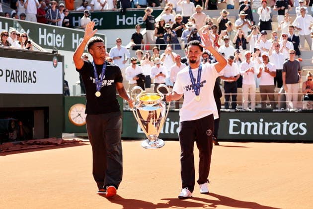 Tennis, French Open, Day 9, PSG stars present Champions League trophies at Roland Garros