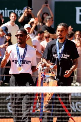 Ousmane Dembele et Bradley Barcola - Le Paris Saint-Germain (PSG) présente ses trophées de Ligue des champions aux Internationaux de de Tennis de Roland Garros 2026, à Paris, France, le 1er juin 2026. Jacovides-Moreau Bestimage Paris Saint-Germain (PSG) presents its Champions League trophies at the 2026 French Open tennis tournament at Roland Garros, Paris, France, on June 1, 2026.  Copyright: xJACOVIDES-MOREAUx xBESTIMAGExJACOVIDES-MOREAUx xBESTIMAGEx