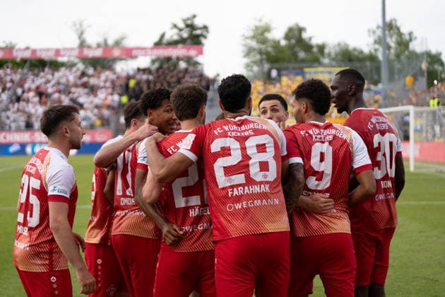 01 06 2026, xhfmx, Soccer Relegation 3 Liga, Kickers Wuerzburg 1 FC Lok Leipzig Wuerzburg celebrates the 1 0 by Jermain Nischalke FC Wuerzburger Kickers, 9 Goal, Goal, Jubel, Celebration DFL DFB REGULATIONS PROHIBIT ANY USE OF PHOTOGRAPHS as IMAGE SEQUENCES and or QUASI VIDEO Wuerzburg
